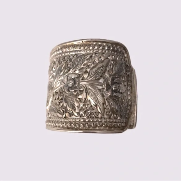 Vintage Equestrian Sterling Silver Wide Cuff Bracelet Stamped 925 - Picture 10 of 12